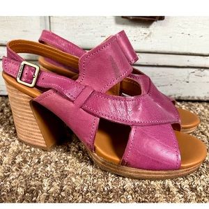 Kork Ease Hally Tall Wedge Sandals Size 11 FLAWED